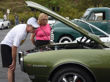 article image - couple firebird_7947